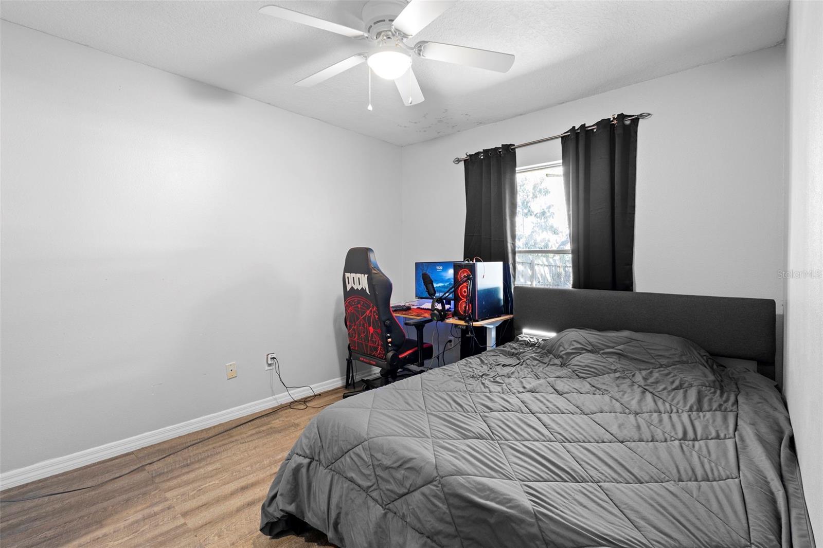 Image 33 of 47 For 1899 Bonkirk Drive