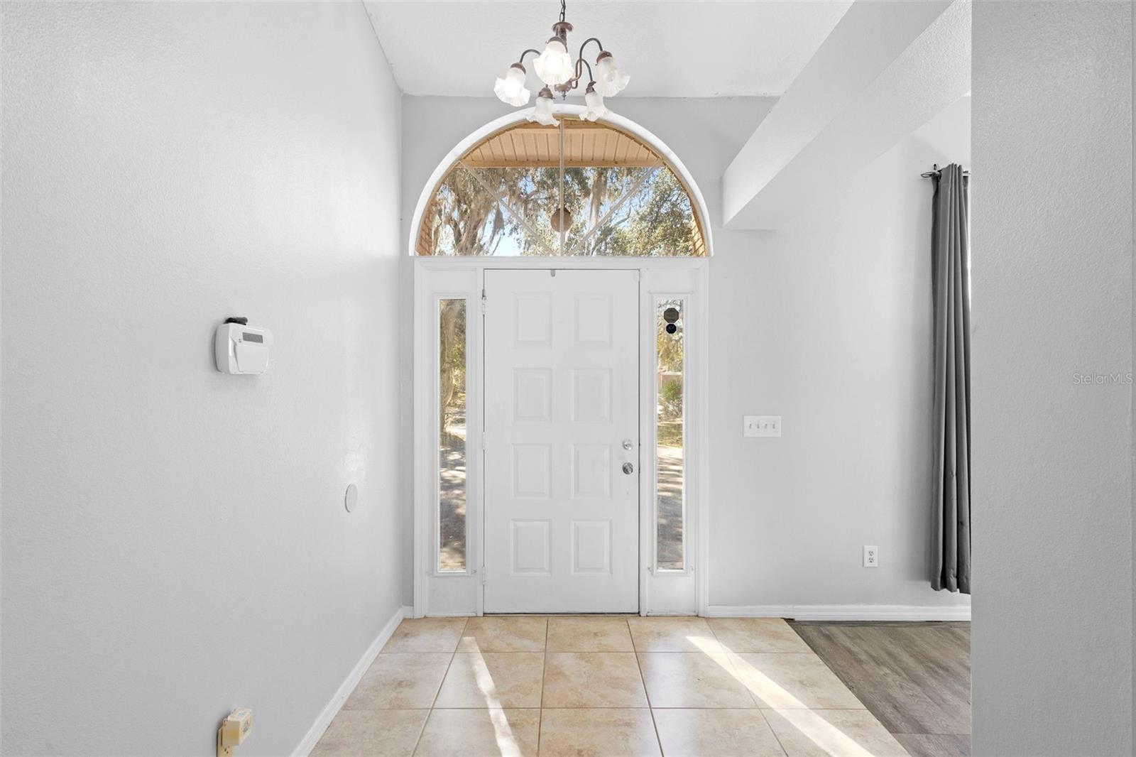 Image 6 of 47 For 1899 Bonkirk Drive