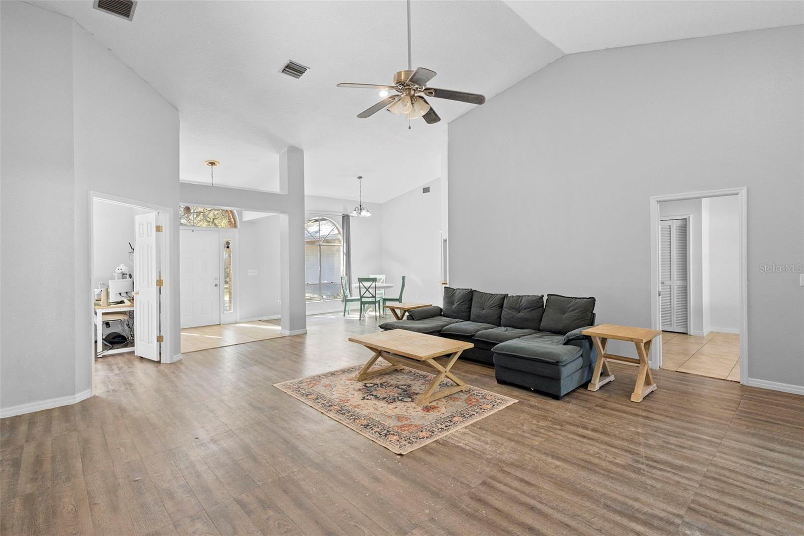 Image 8 of 47 For 1899 Bonkirk Drive