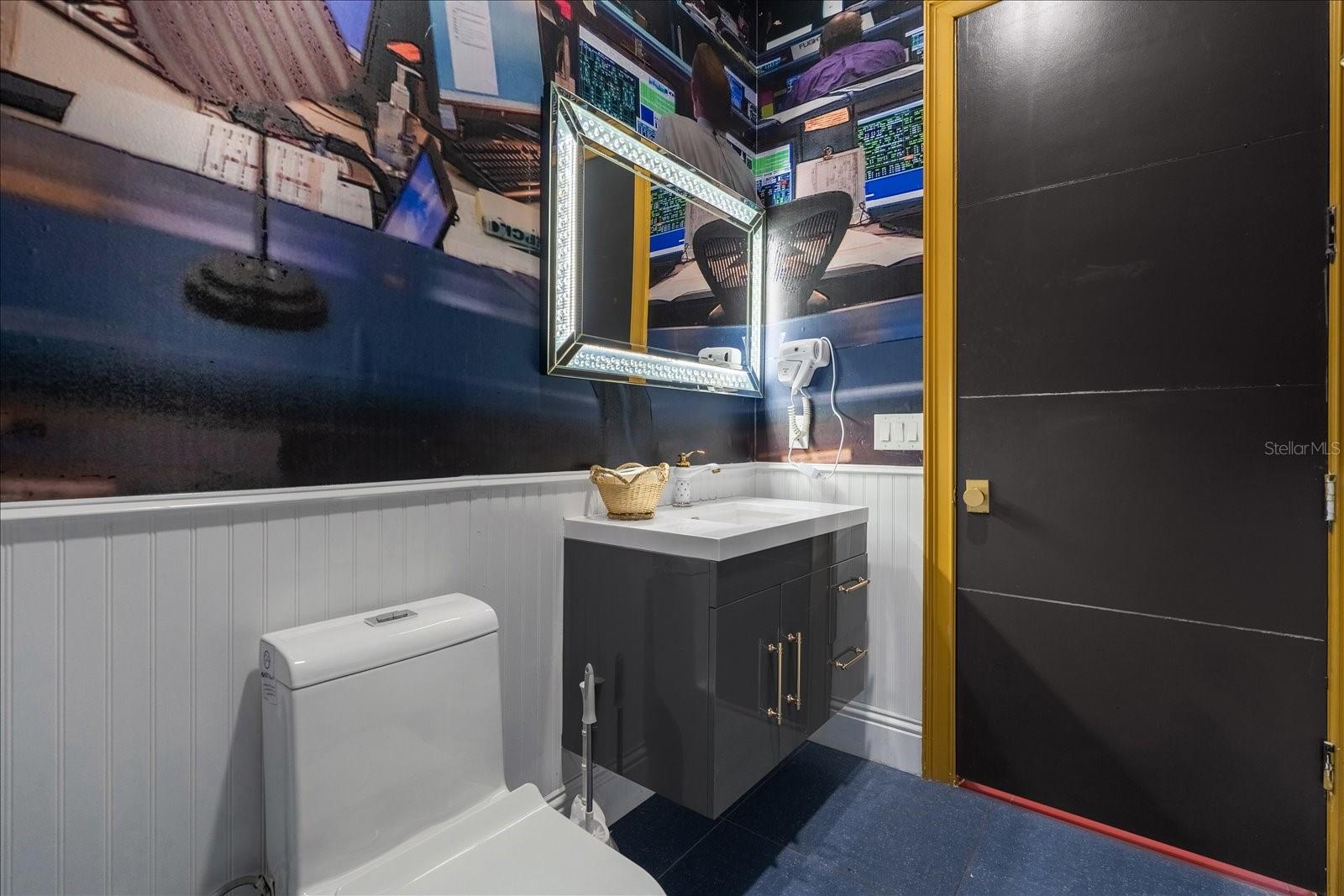 Image 23 of 100 For 1021 Fantasy Drive