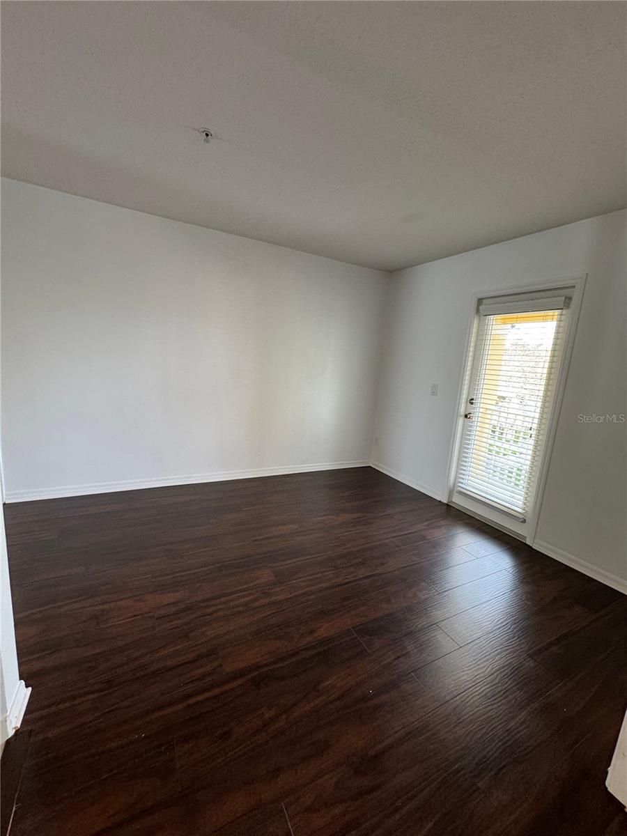 Image 14 of 40 For 9761 Lake District Lane