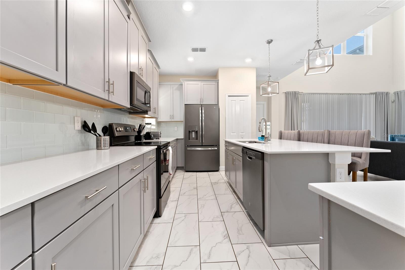 Image 11 of 33 For 2734 Bookmark Drive