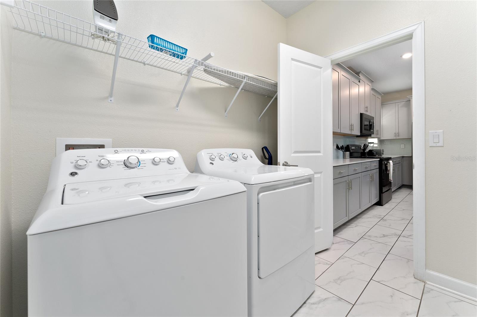 Image 12 of 33 For 2734 Bookmark Drive