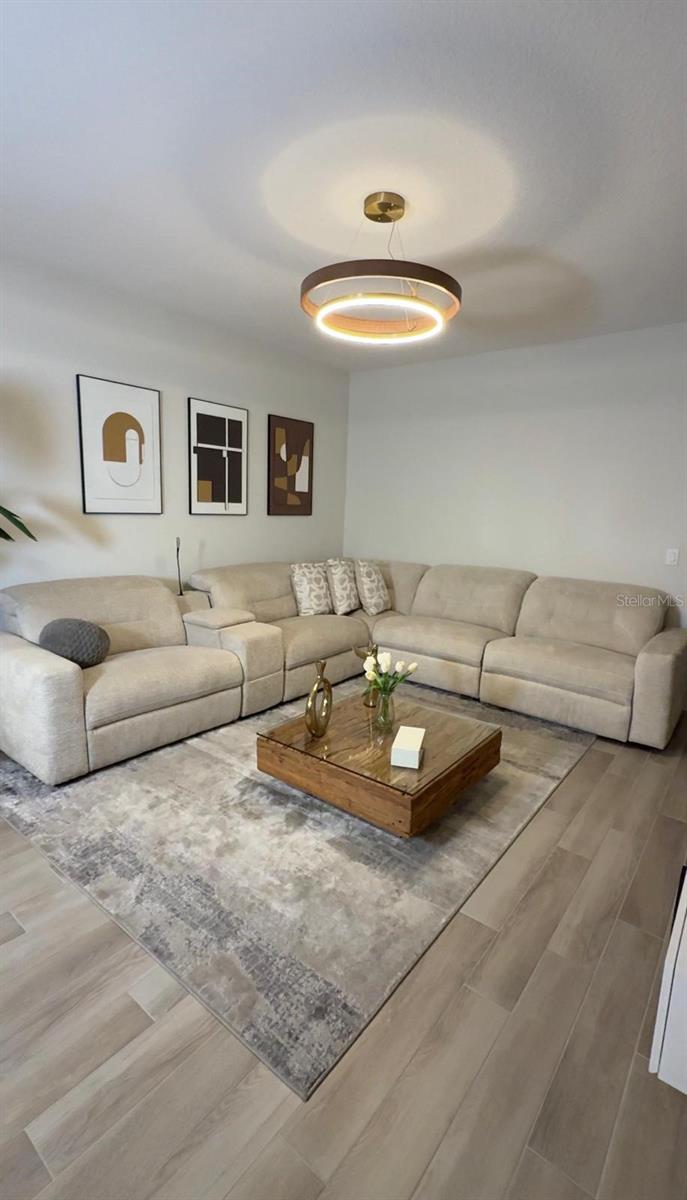 Image 4 of 16 For 14746 Outfitter St