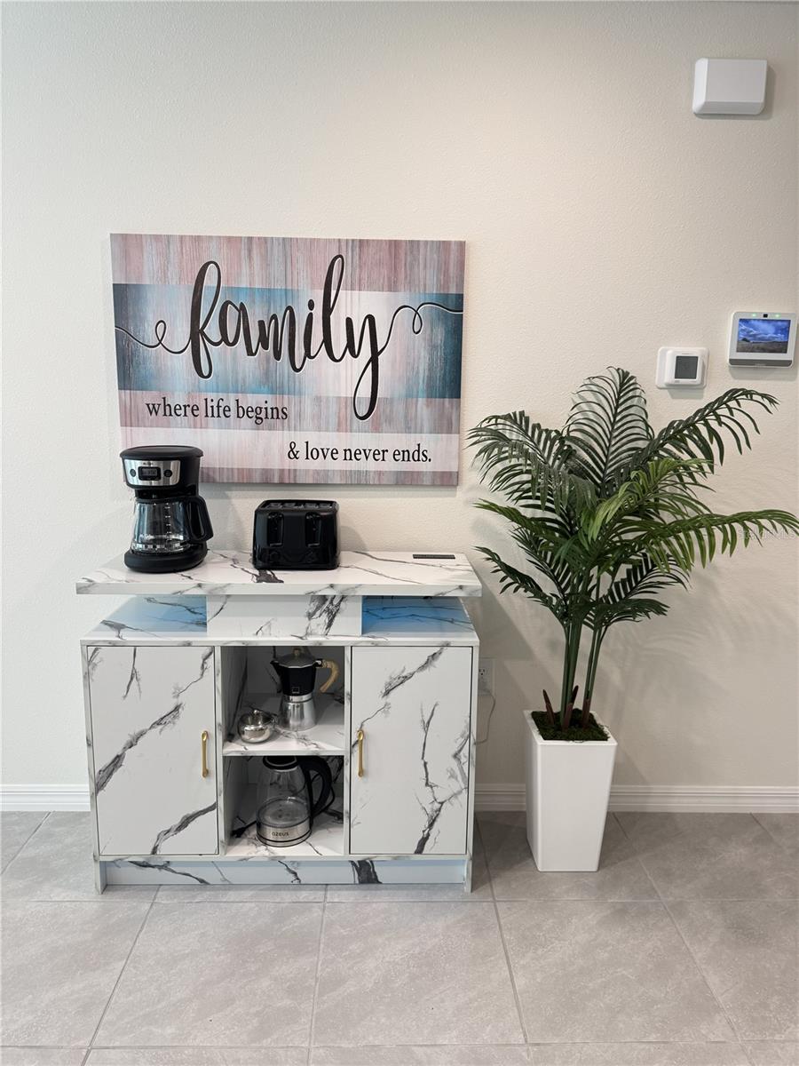 Image 12 of 18 For 7272 Apache Trail