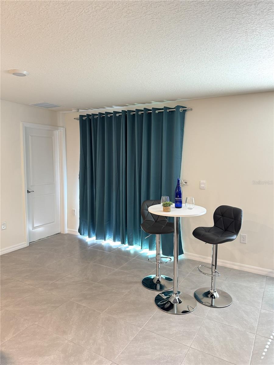 Image 13 of 18 For 7272 Apache Trail