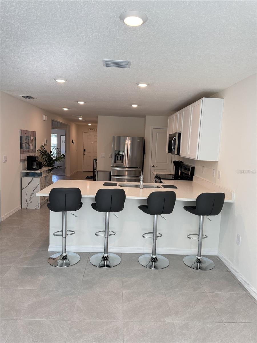 Image 2 of 18 For 7272 Apache Trail