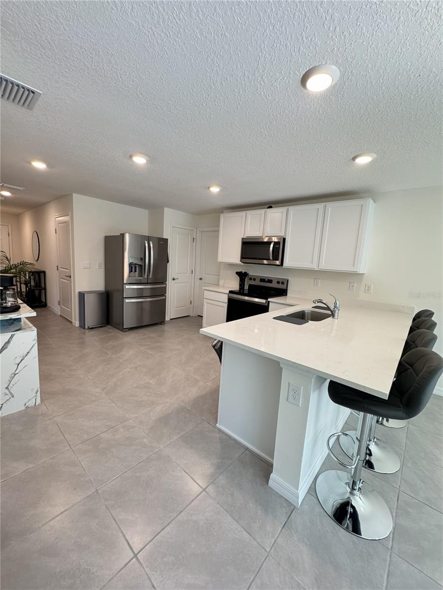 Image 3 of 18 For 7272 Apache Trail