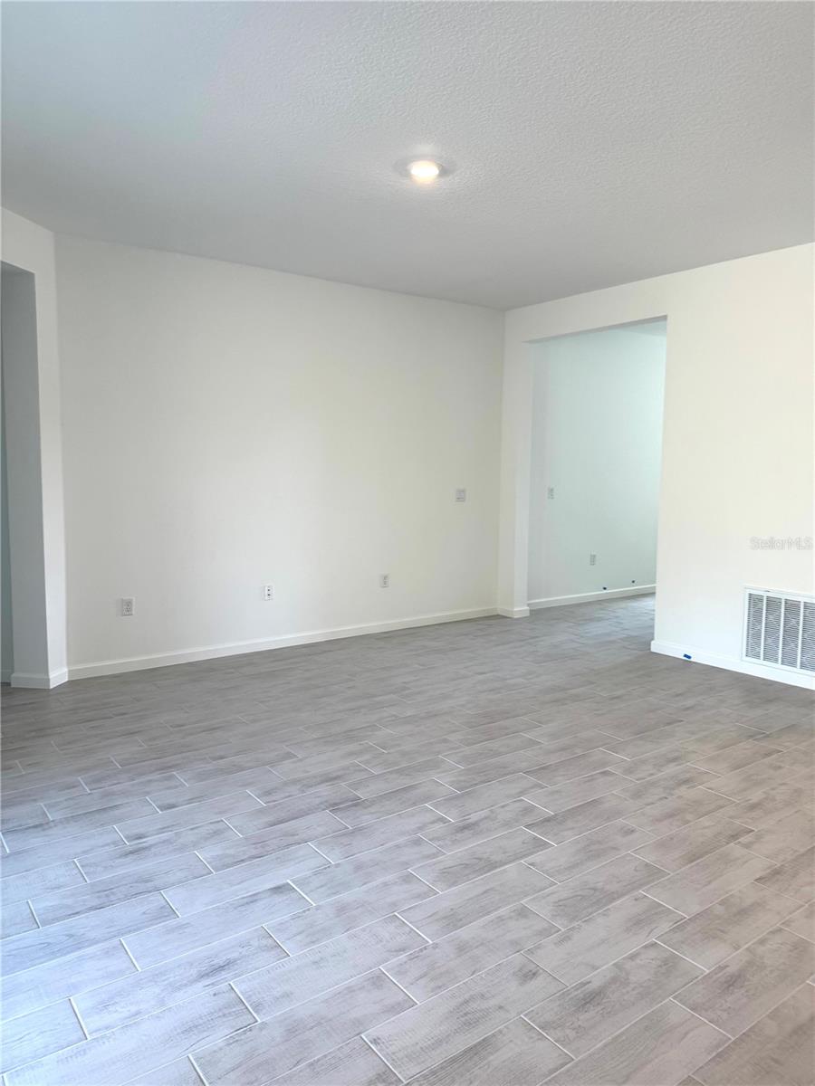 Image 21 of 24 For 788 Sunshower Drive