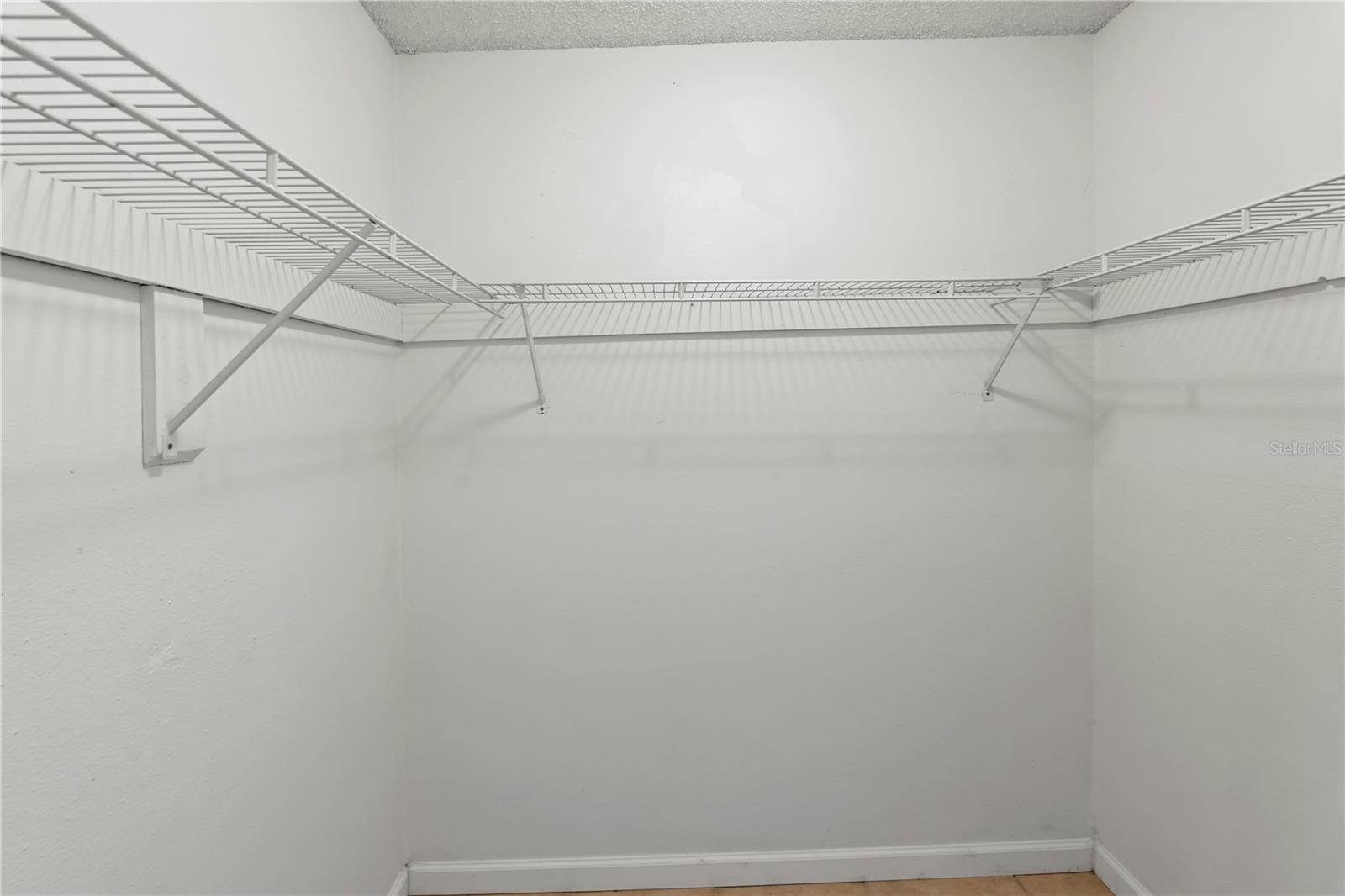 Image 11 of 21 For 530 Orange Drive 11