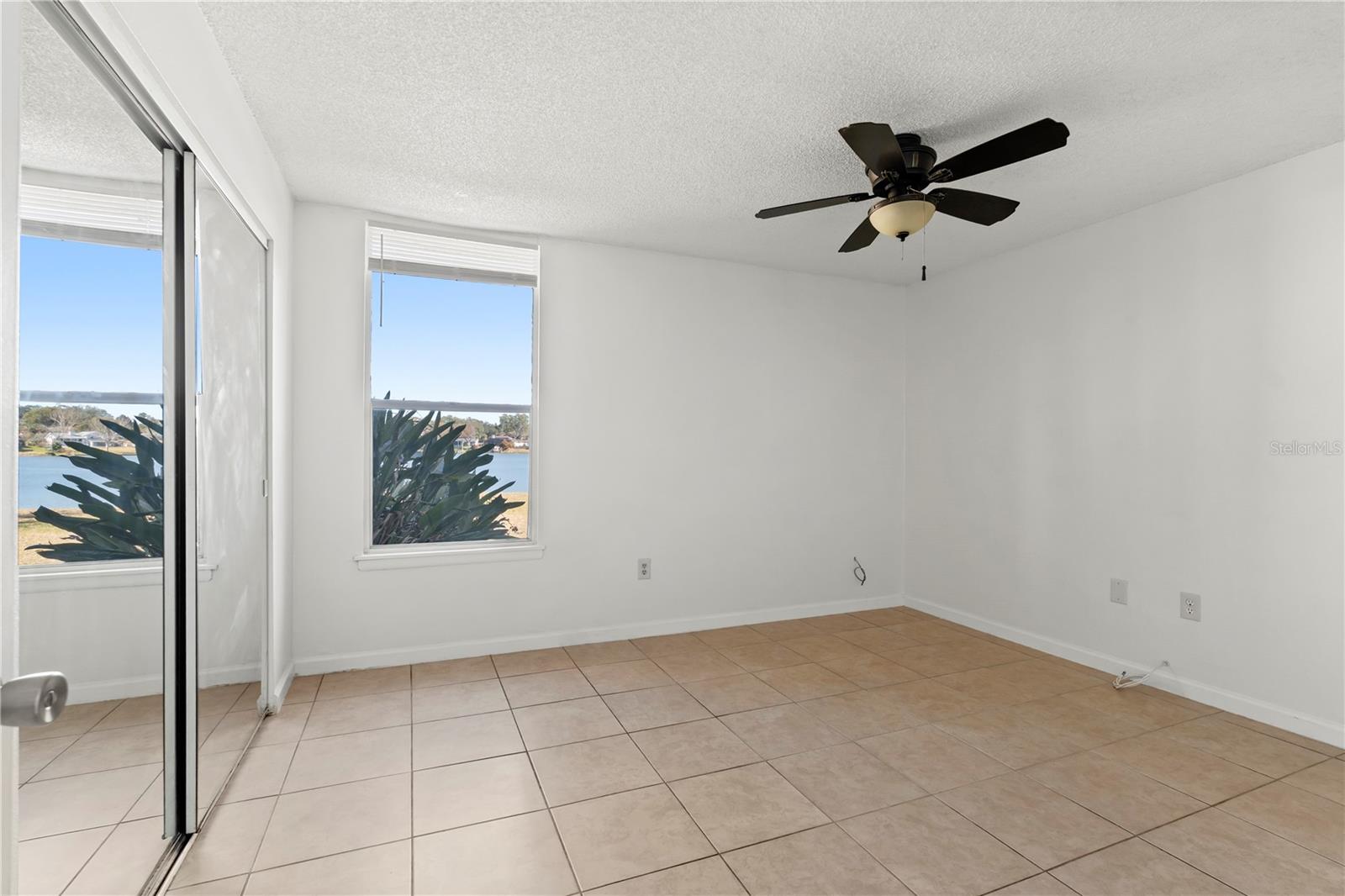 Image 14 of 21 For 530 Orange Drive 11