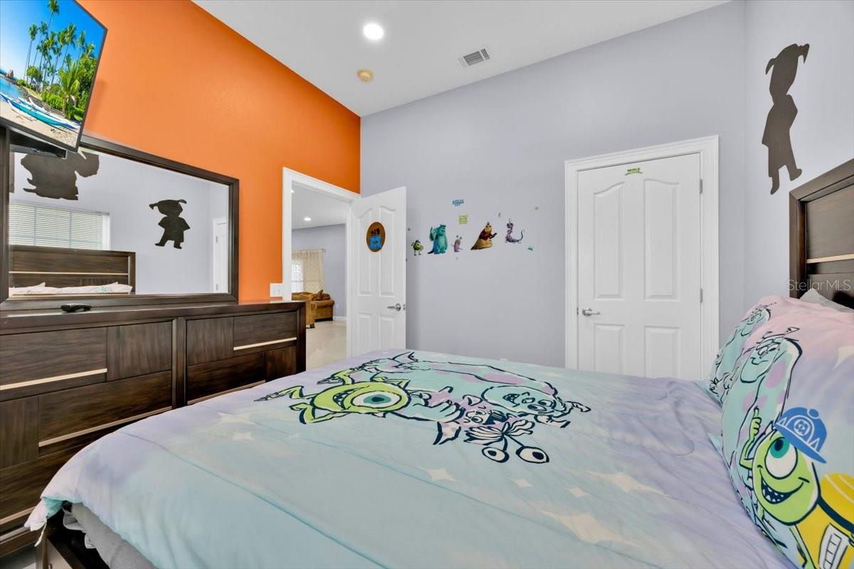 Image 24 of 43 For 210 Vista Loop