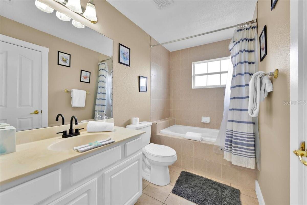 Image 31 of 43 For 210 Vista Loop