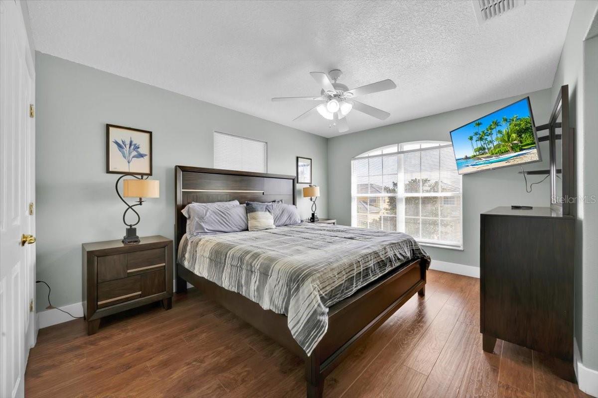 Image 32 of 43 For 210 Vista Loop