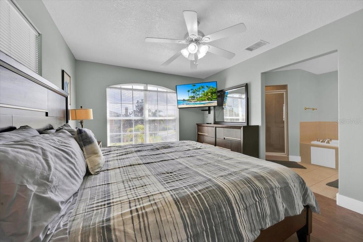 Image 33 of 43 For 210 Vista Loop