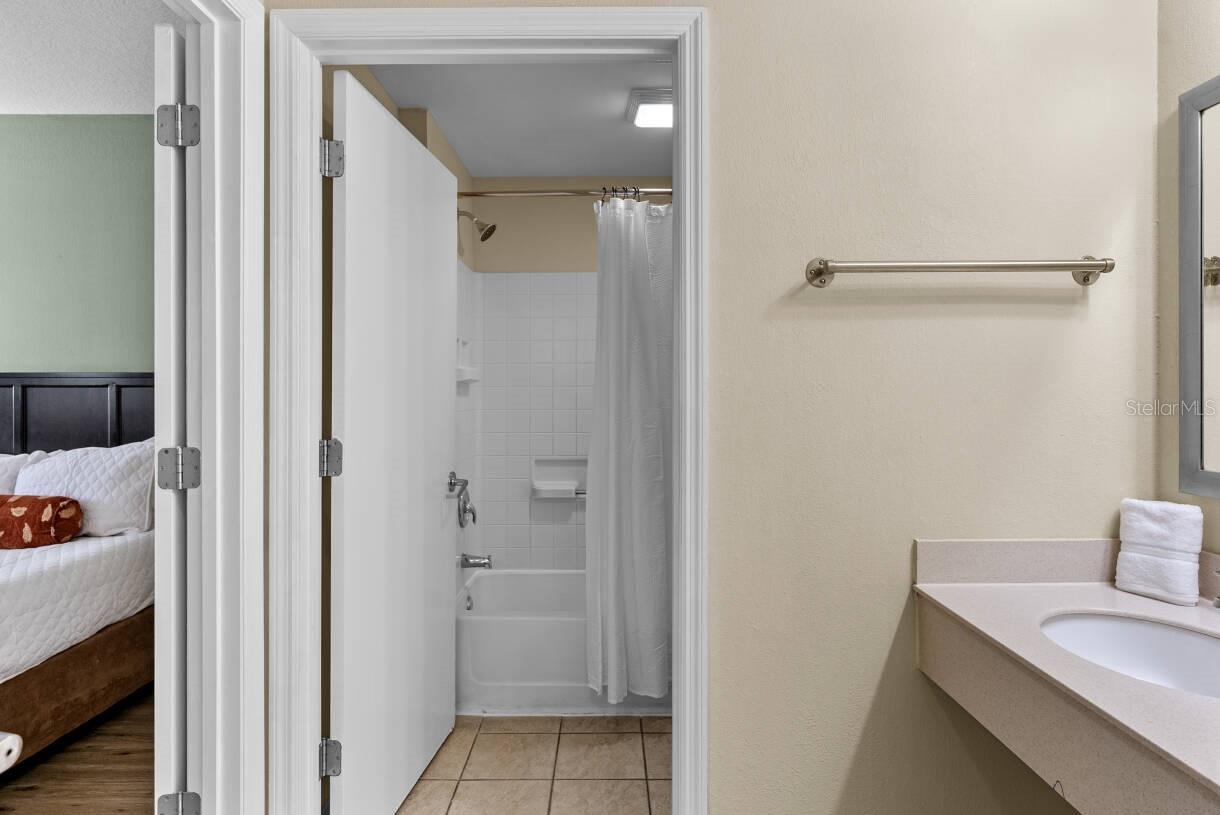 Image 15 of 30 For 7601 Canada Avenue 221