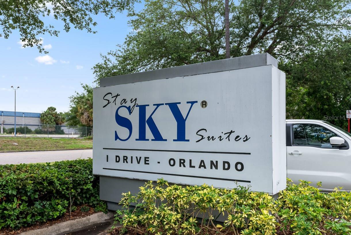 Image 2 of 30 For 7601 Canada Avenue 221