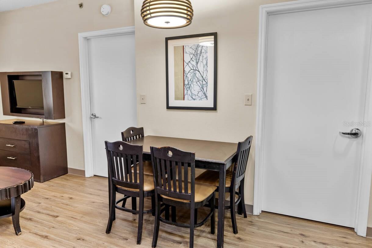 Image 6 of 30 For 7601 Canada Avenue 221