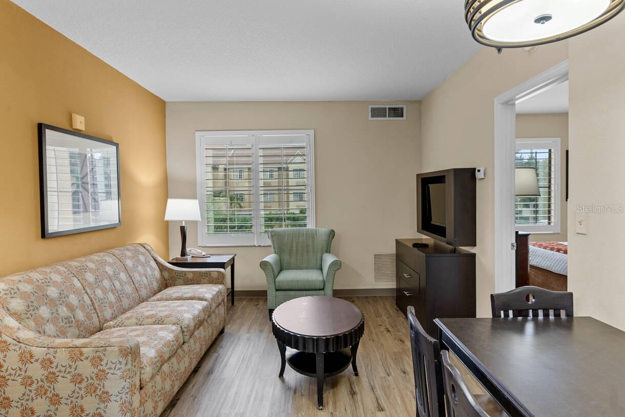 Image 8 of 30 For 7601 Canada Avenue 221