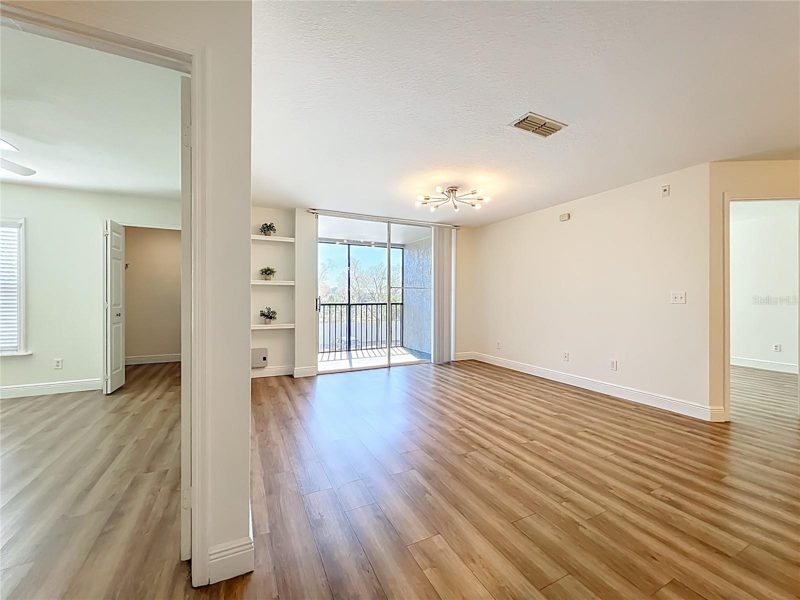 Image 23 of 56 For 7511 Seurat Street 10203