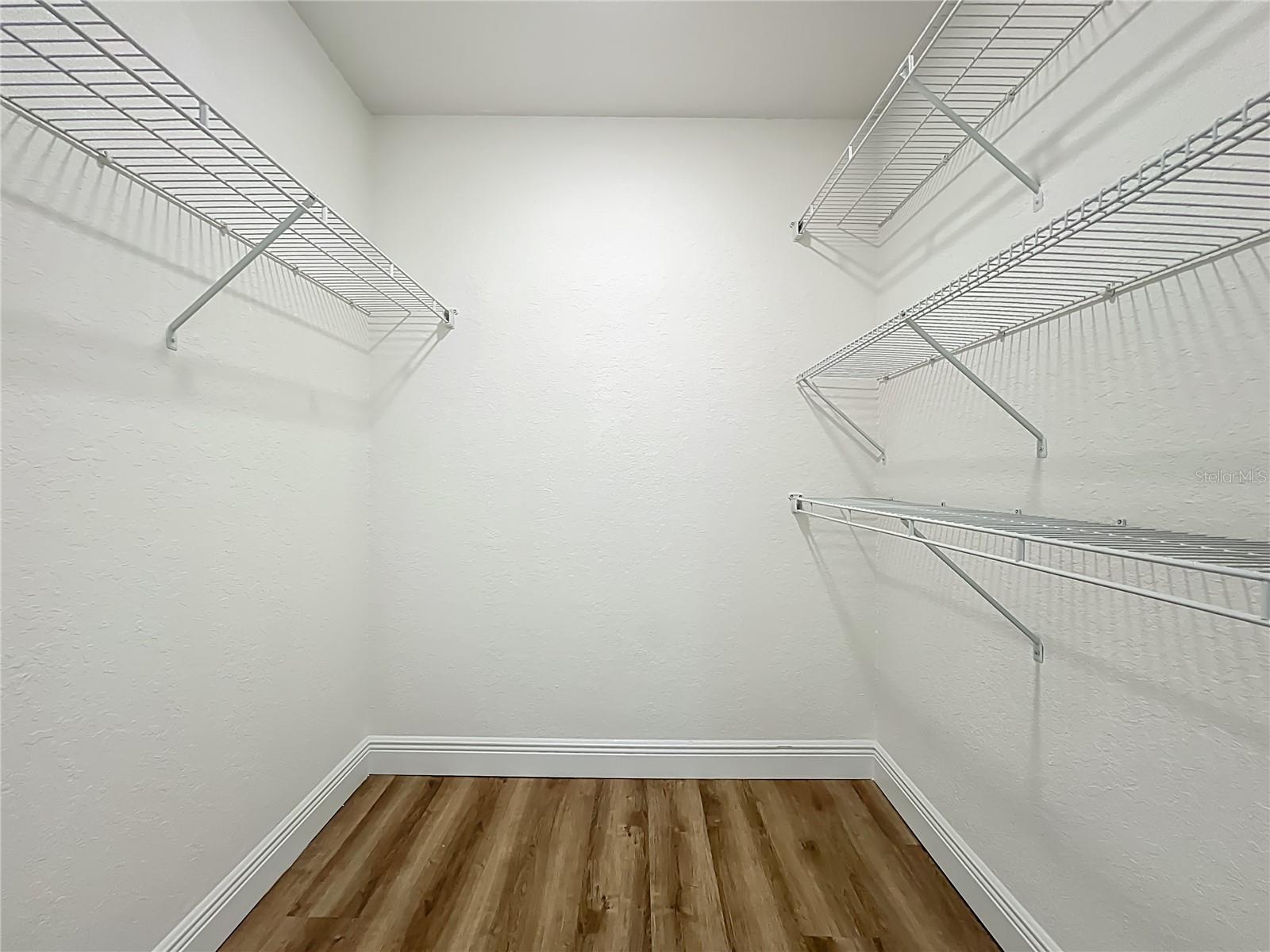 Image 29 of 56 For 7511 Seurat Street 10203