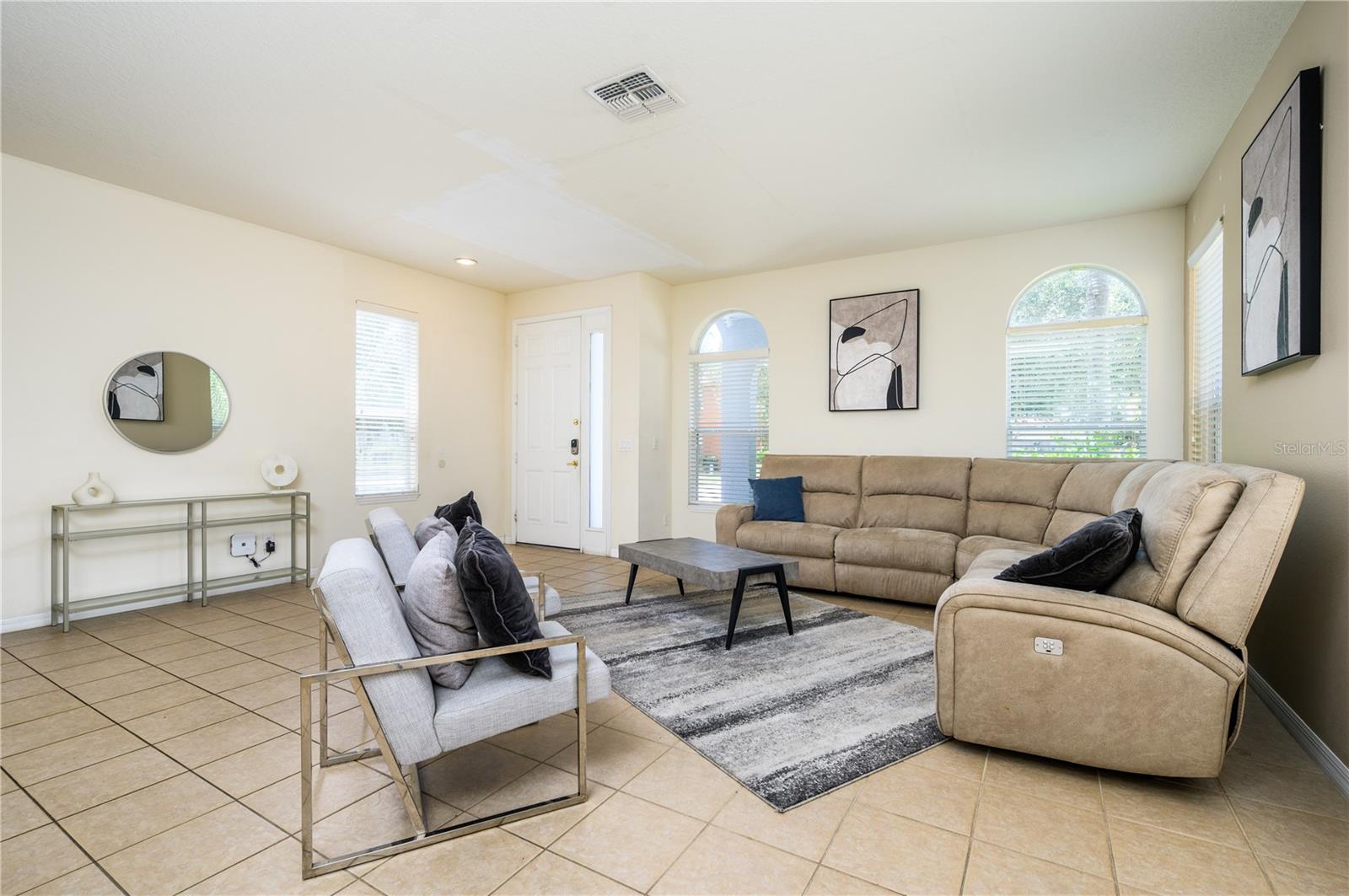 Image 13 of 59 For 1091 Marcello Boulevard