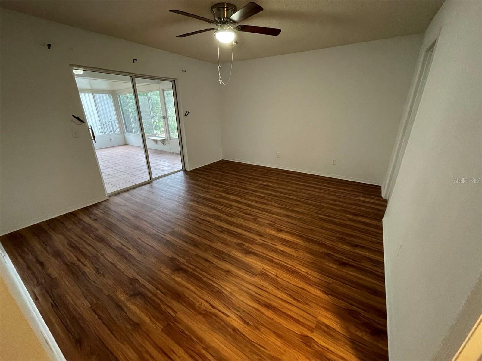 Image 14 of 22 For 12821 Lower River Boulevard