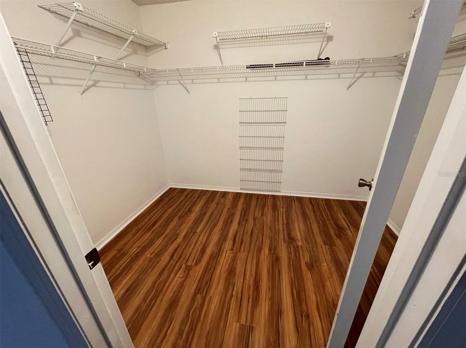 Image 15 of 22 For 12821 Lower River Boulevard