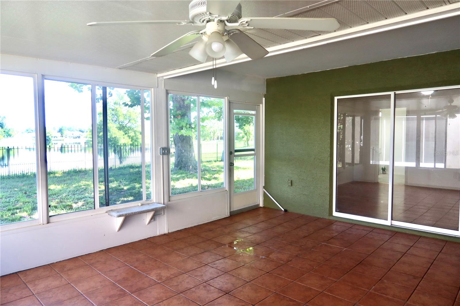 Image 18 of 22 For 12821 Lower River Boulevard