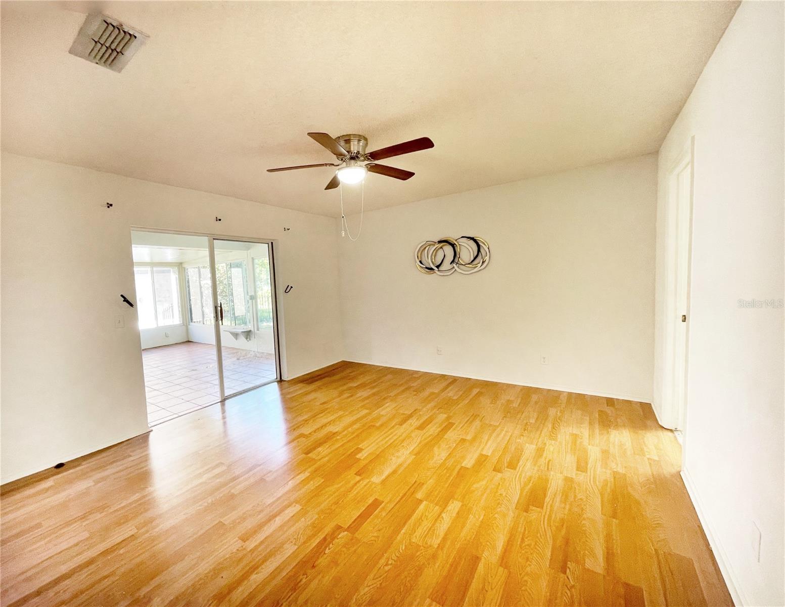 Image 7 of 22 For 12821 Lower River Boulevard