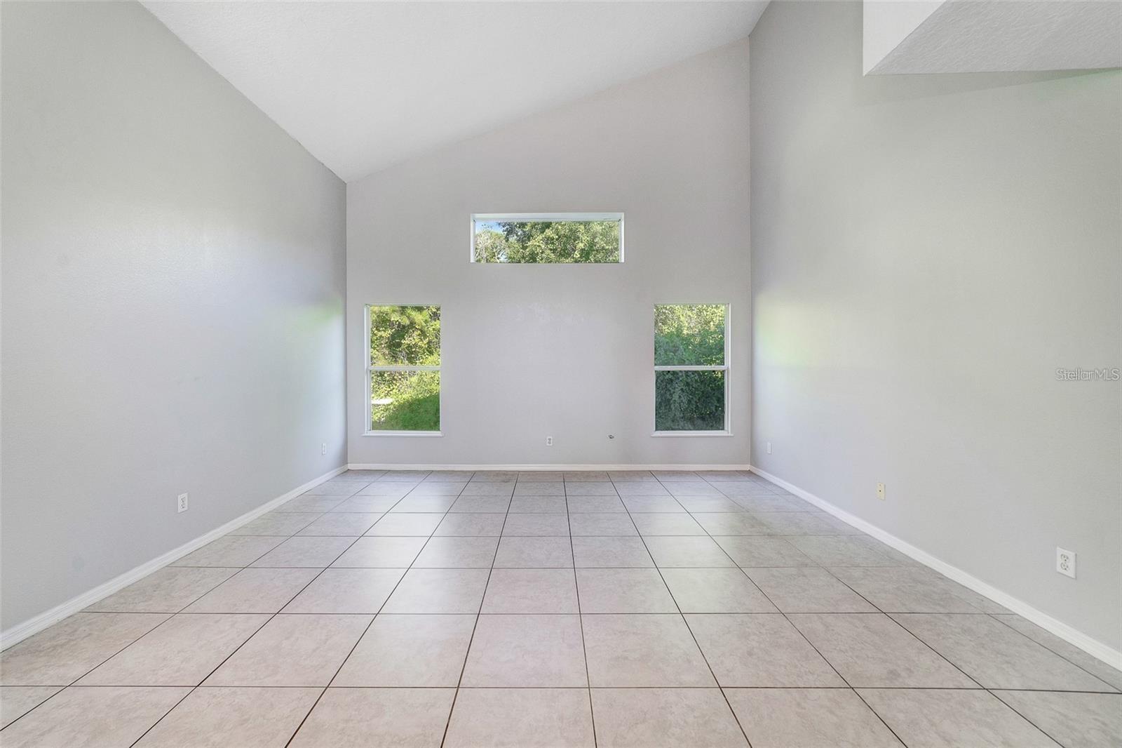 Image 2 of 17 For 4710 Ashurst Street