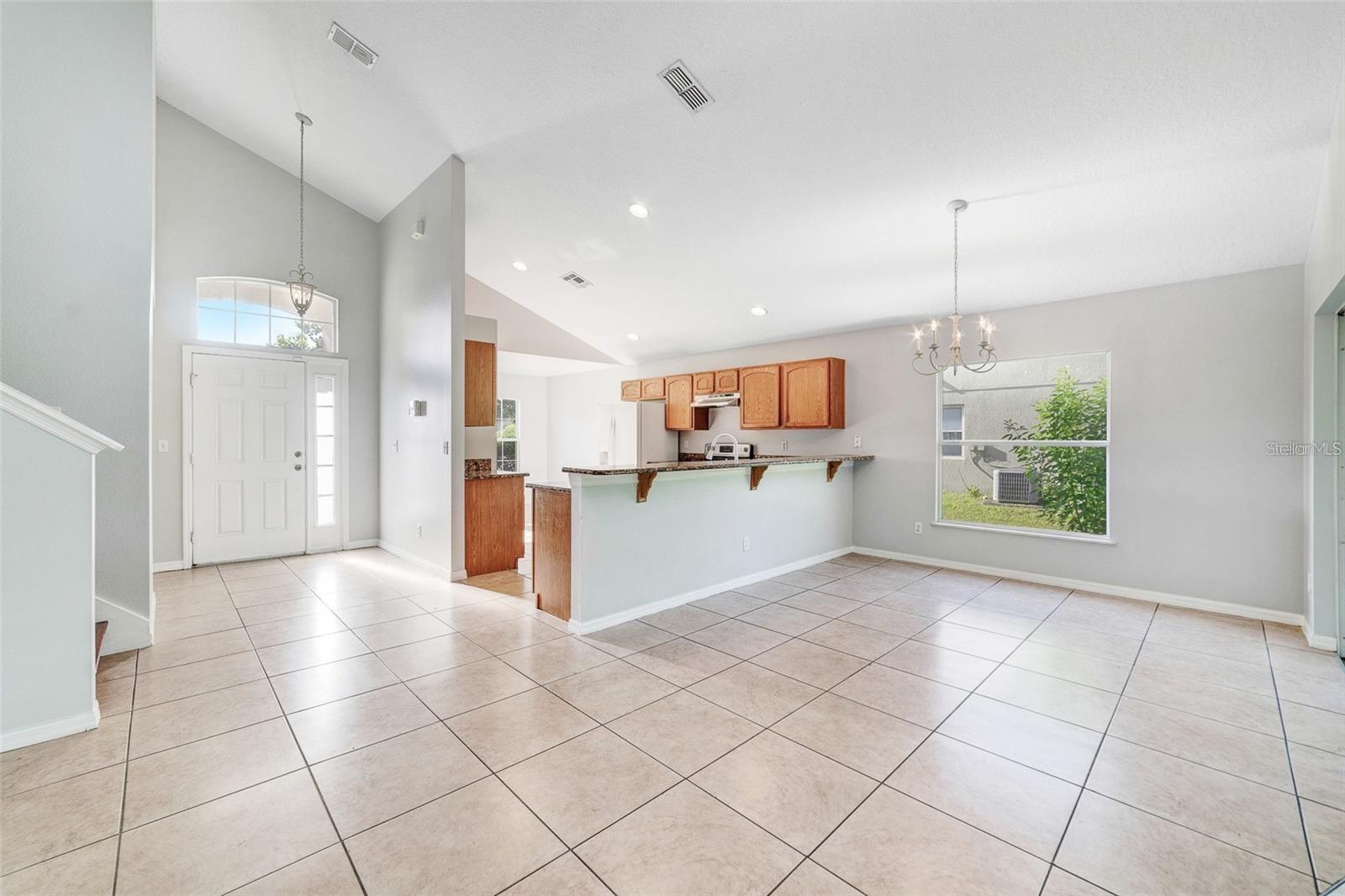 Image 4 of 17 For 4710 Ashurst Street