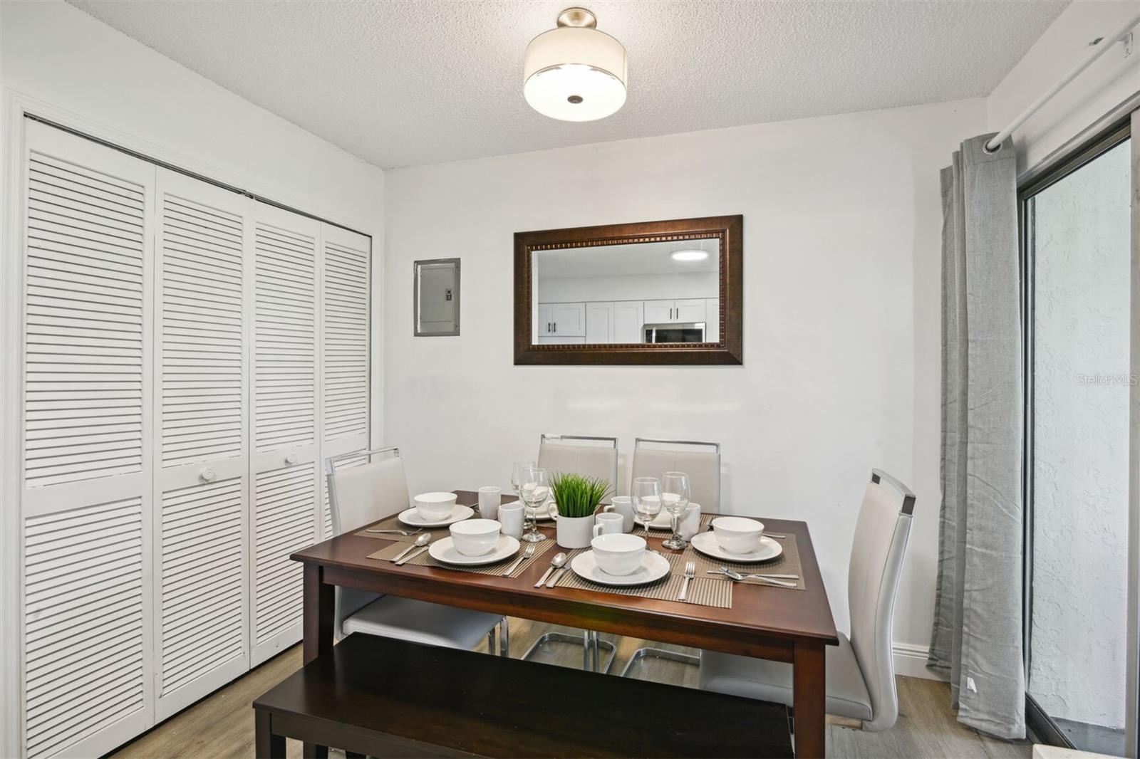 Image 3 of 31 For 811 Magnolia Street