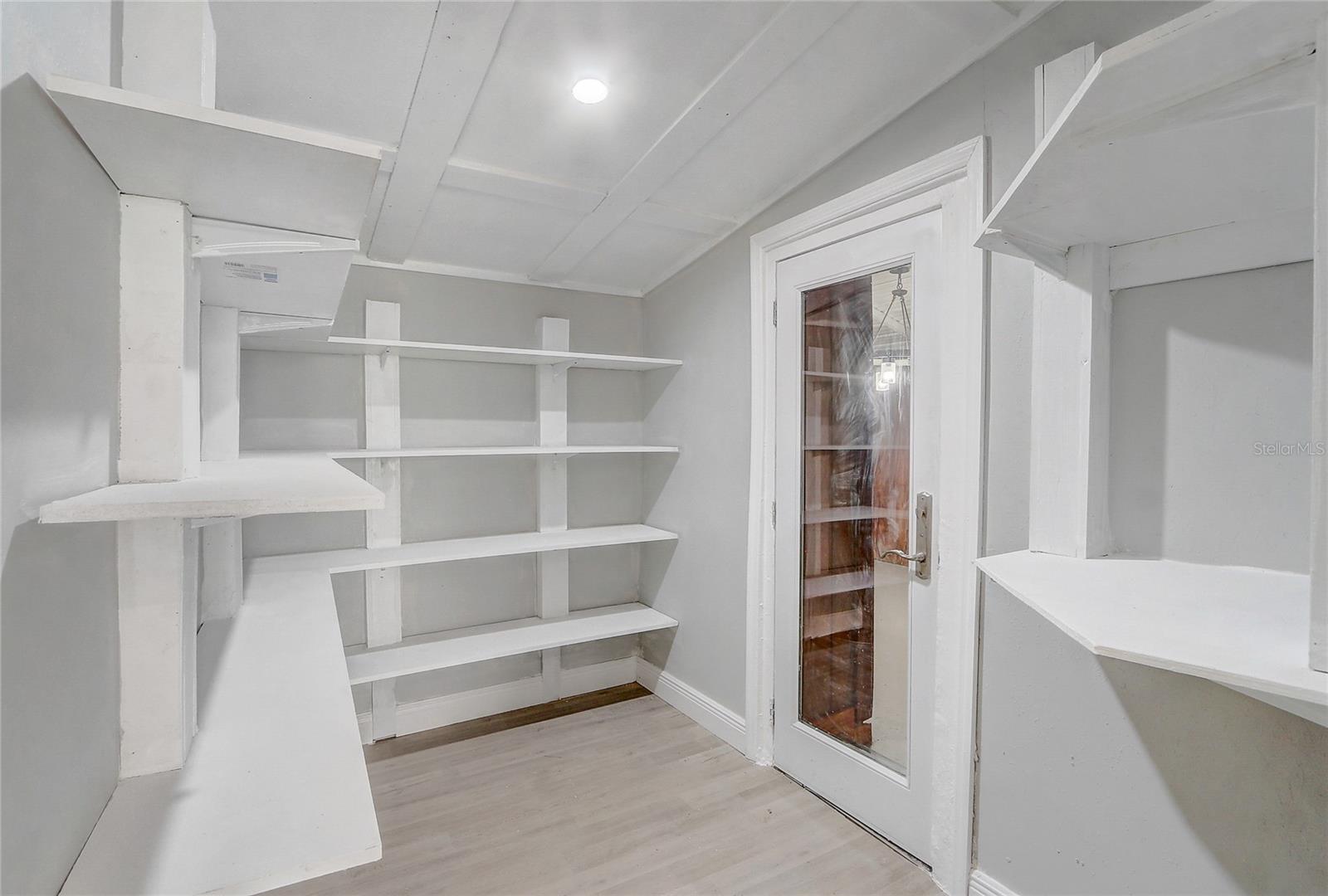 Image 17 of 44 For 1129 12th Street