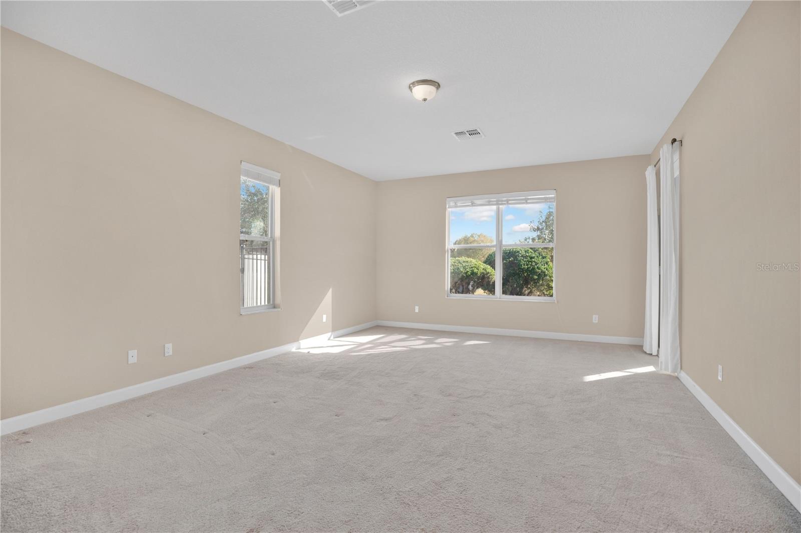 Image 25 of 55 For 4712 Legacy Oaks Drive