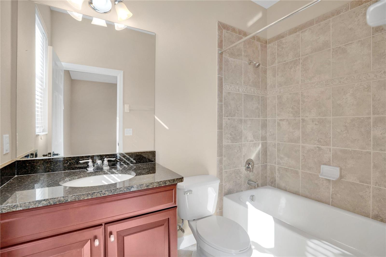 Image 30 of 55 For 4712 Legacy Oaks Drive