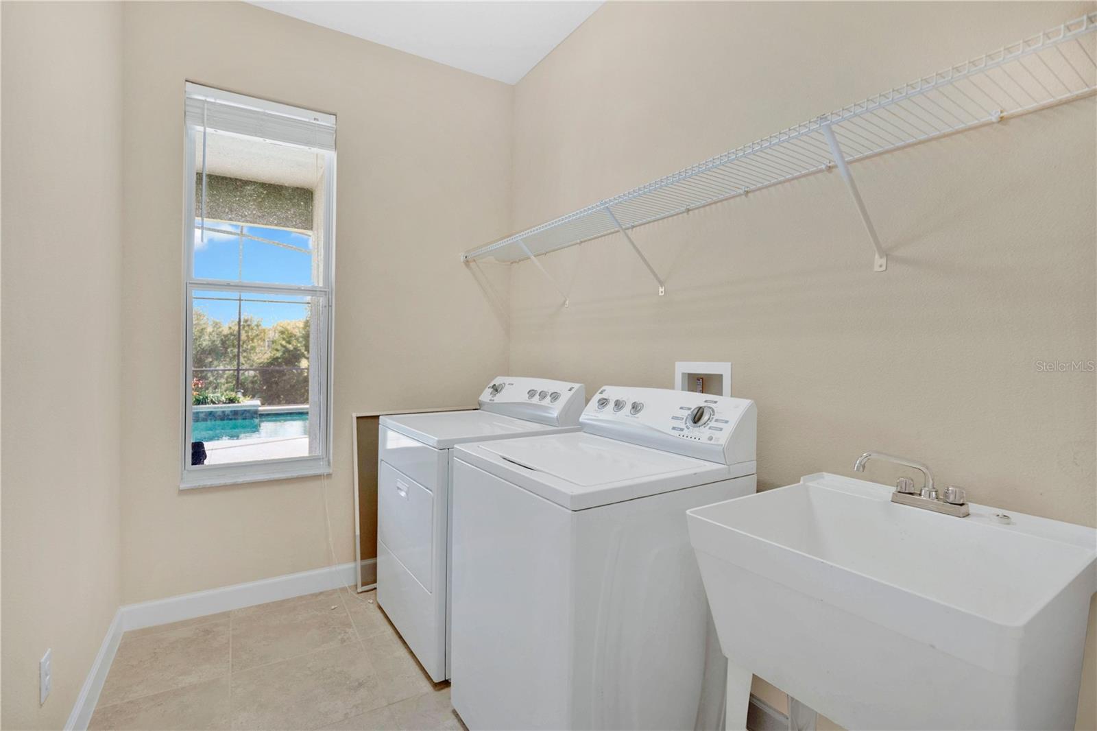 Image 36 of 55 For 4712 Legacy Oaks Drive