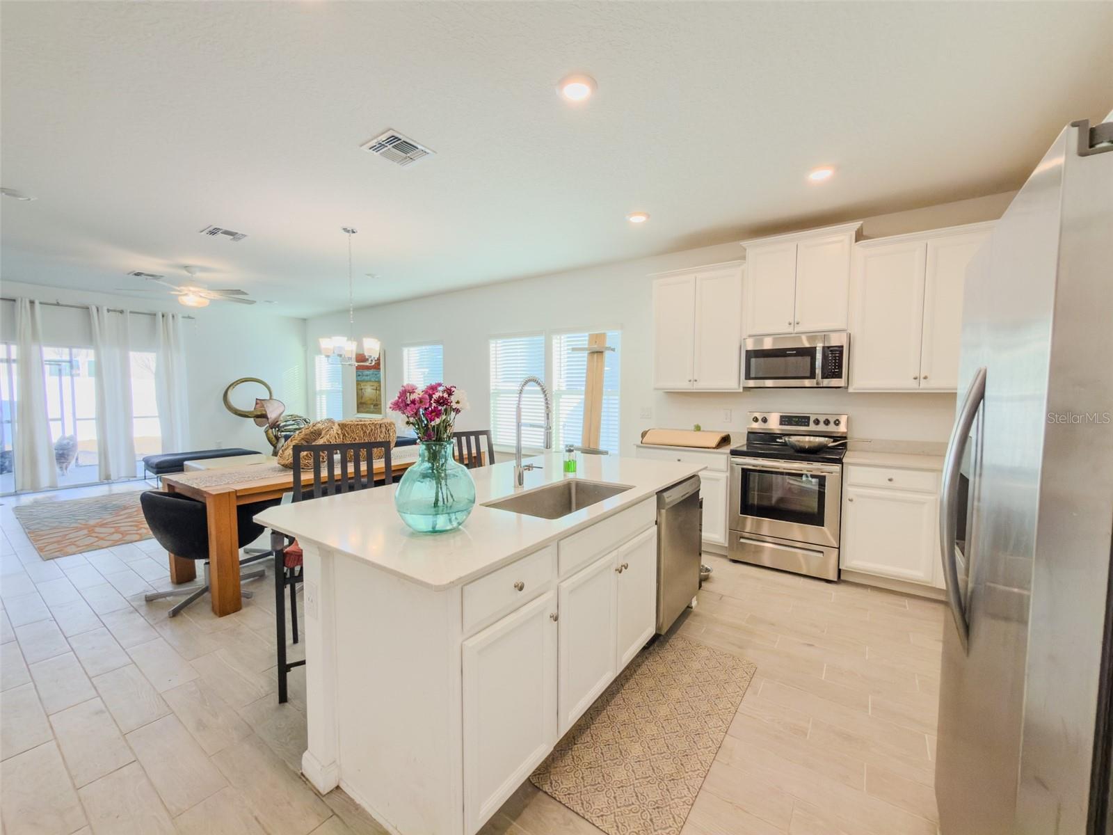 Image 11 of 40 For 7451 76th Terrace