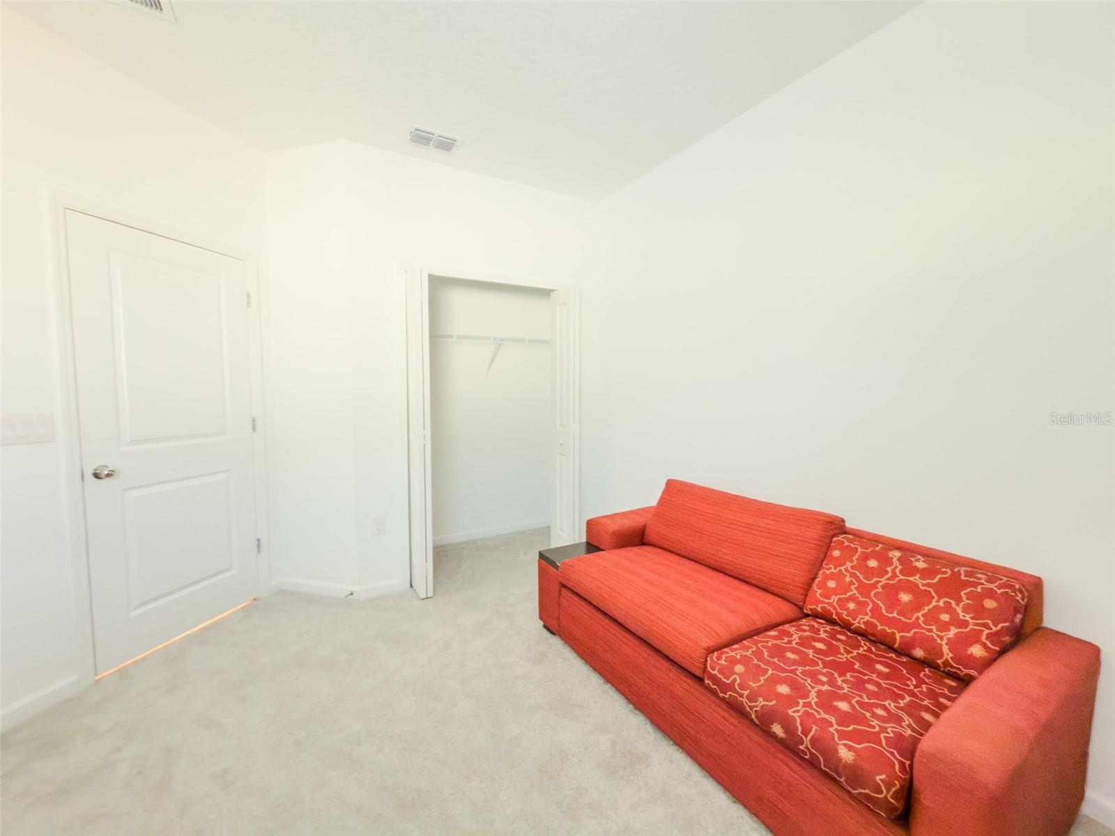 Image 19 of 40 For 7451 76th Terrace