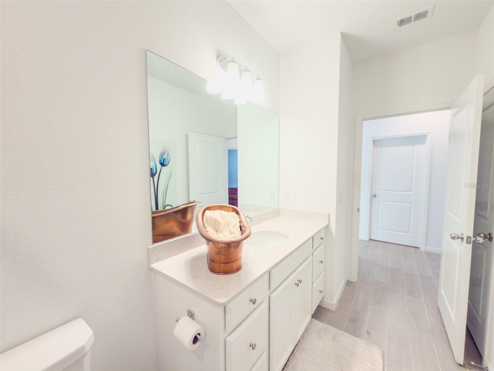 Image 26 of 40 For 7451 76th Terrace