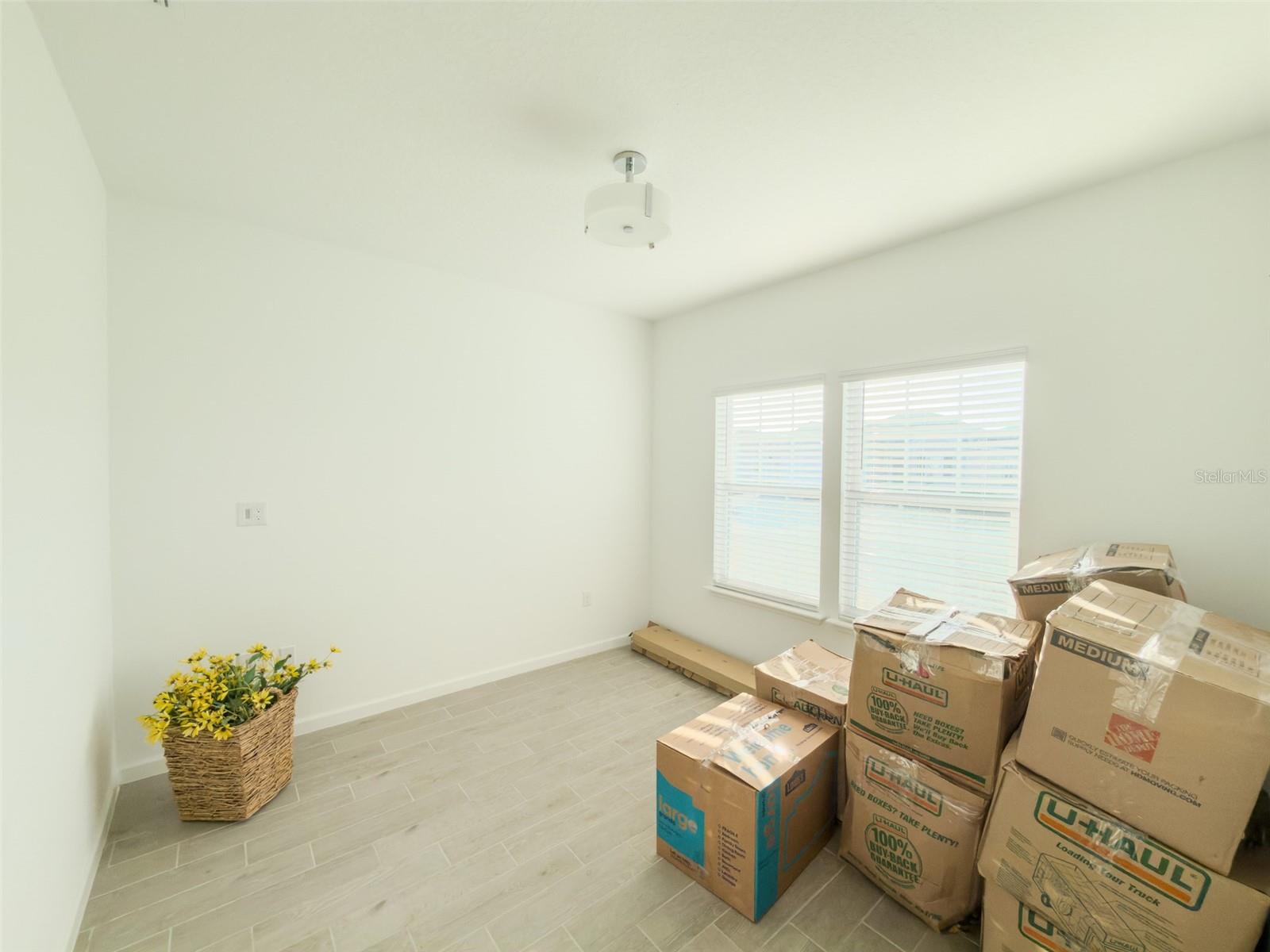 Image 4 of 40 For 7451 76th Terrace