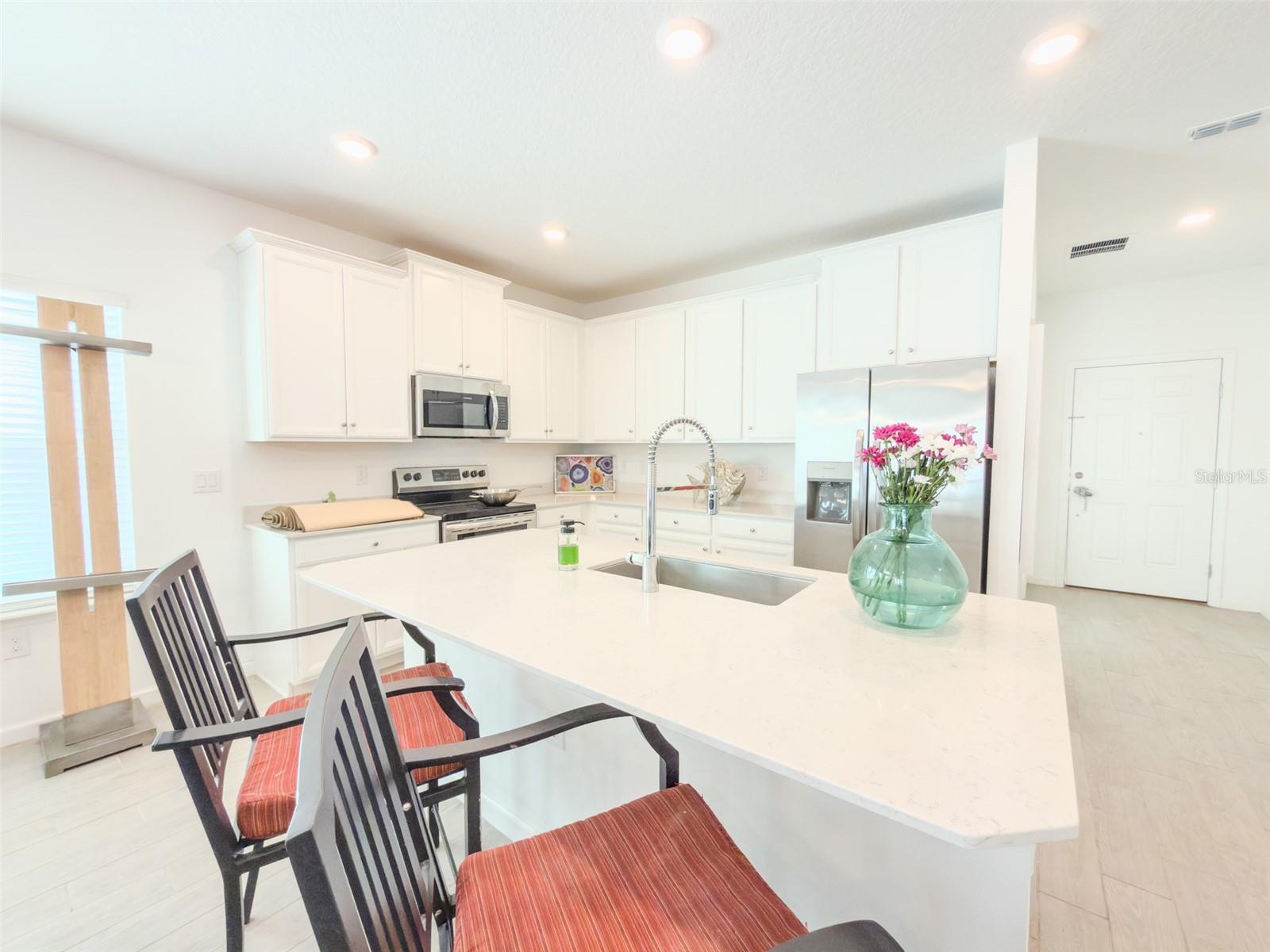 Image 8 of 40 For 7451 76th Terrace