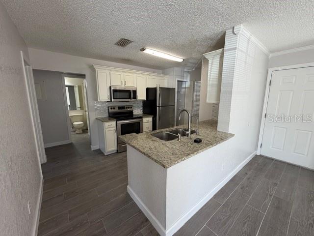 Image 9 of 22 For 940 Framlingham Court 102