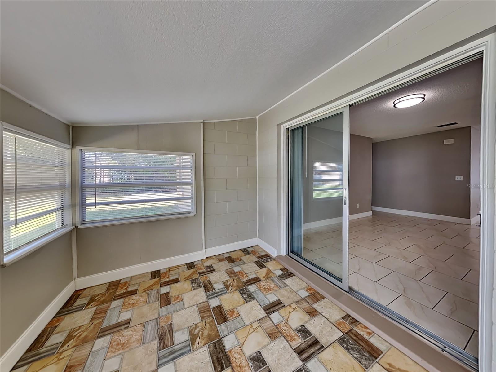 Image 3 of 17 For 241 Citrus Street