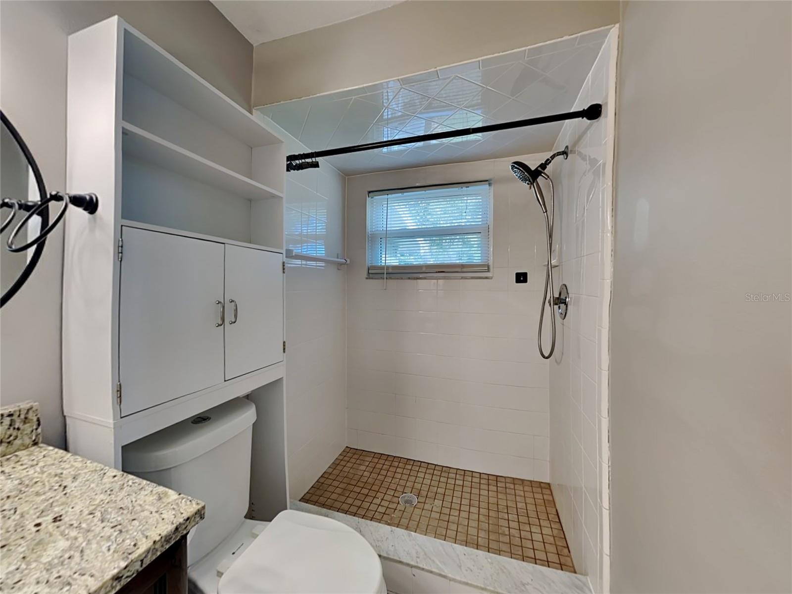 Image 9 of 17 For 241 Citrus Street