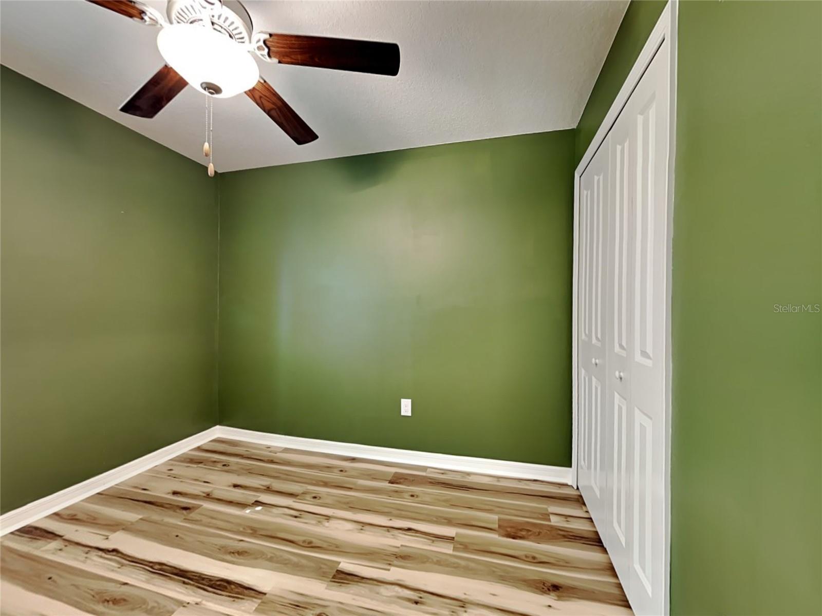 Image 11 of 15 For 14620 Dunrobin Drive