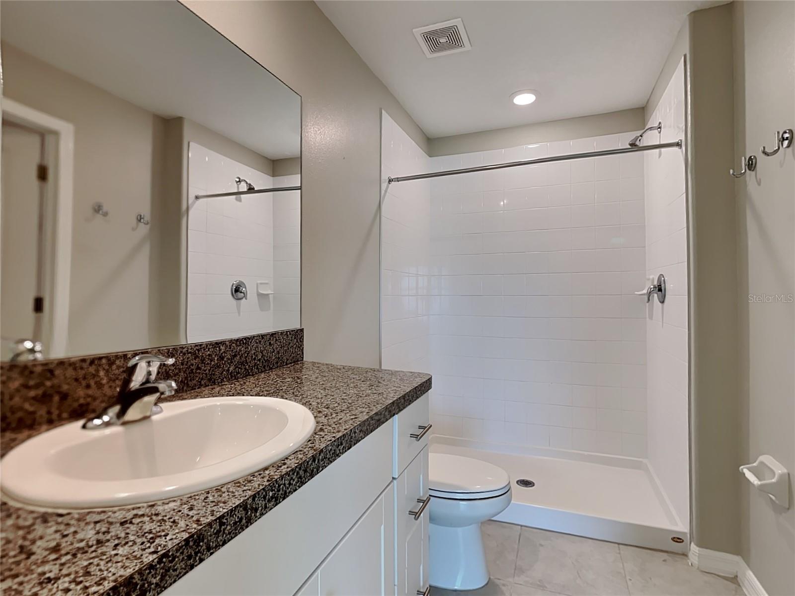 Image 8 of 15 For 14620 Dunrobin Drive