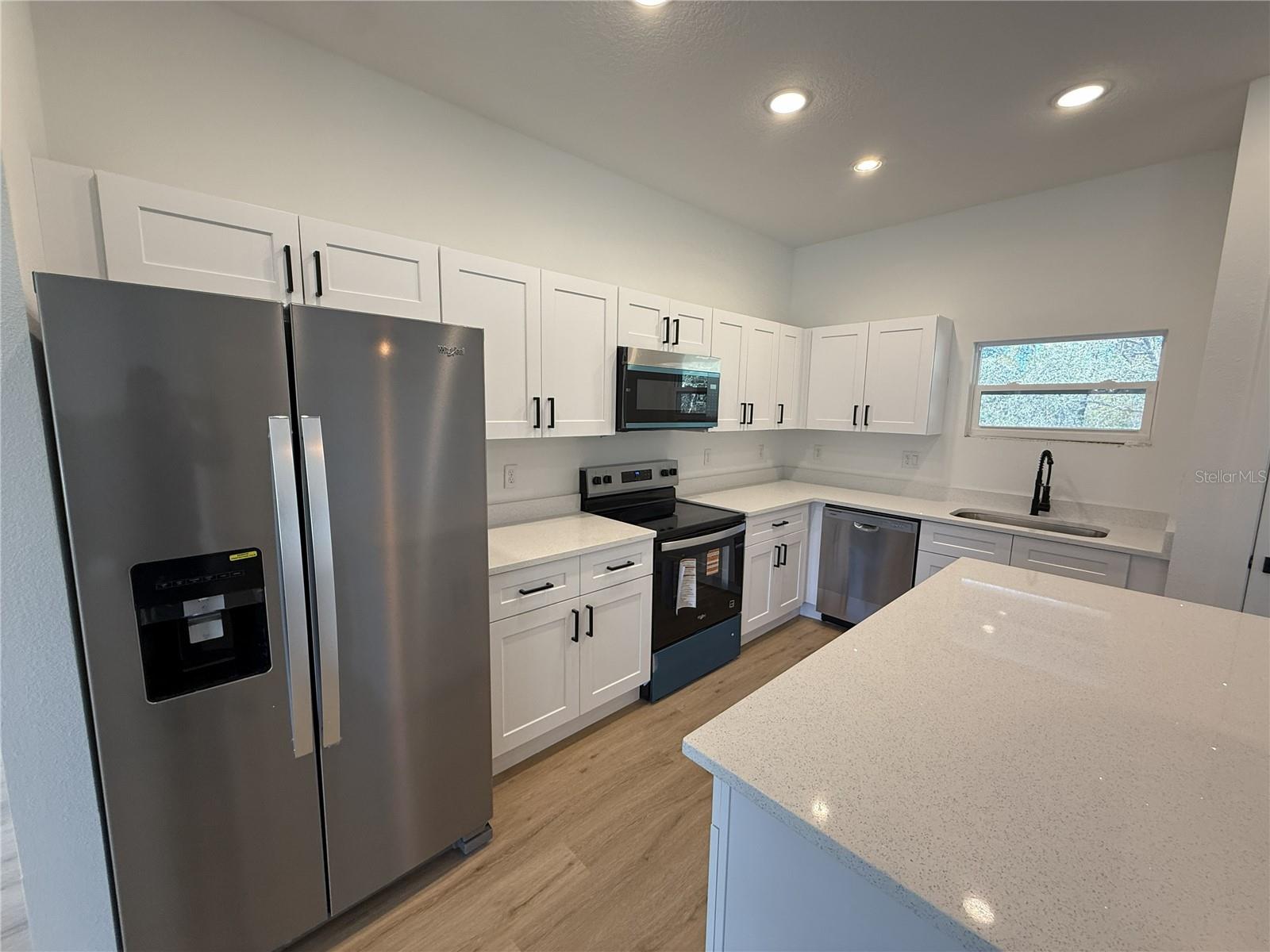 Image 14 of 33 For 10516 Caldera Ave N