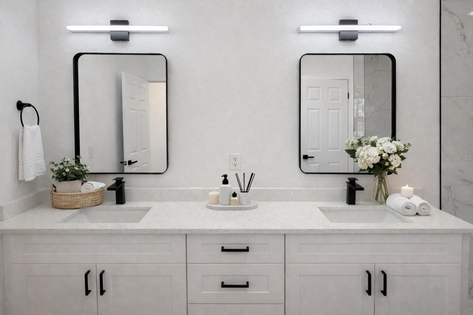 Image 21 of 33 For 10516 Caldera Ave N