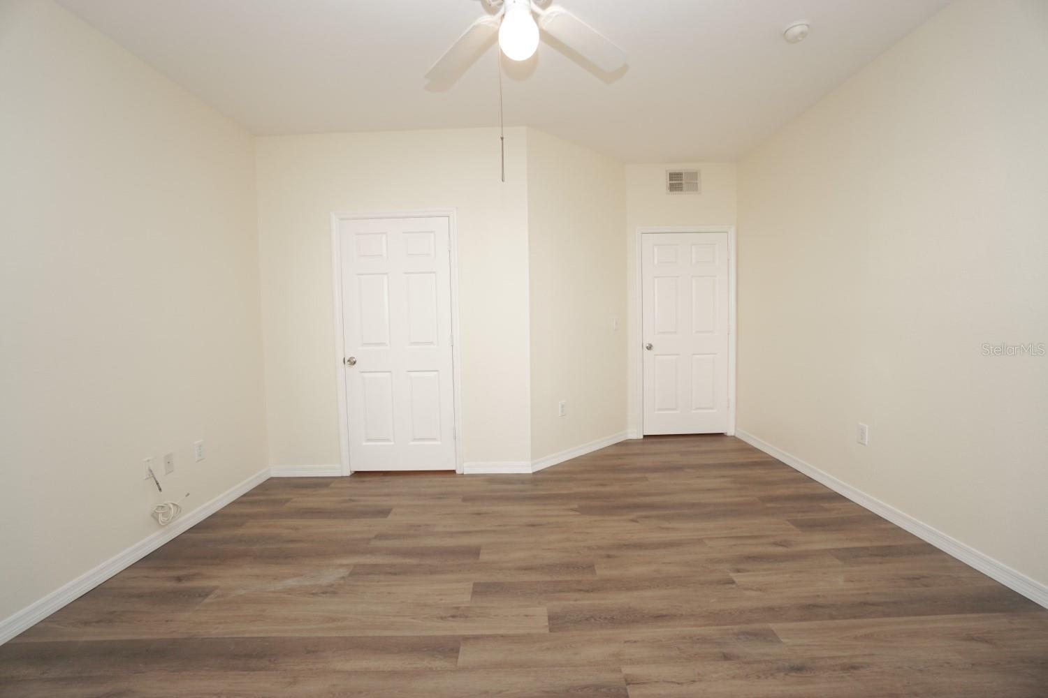 Image 12 of 20 For 1990 Erving Circle 108